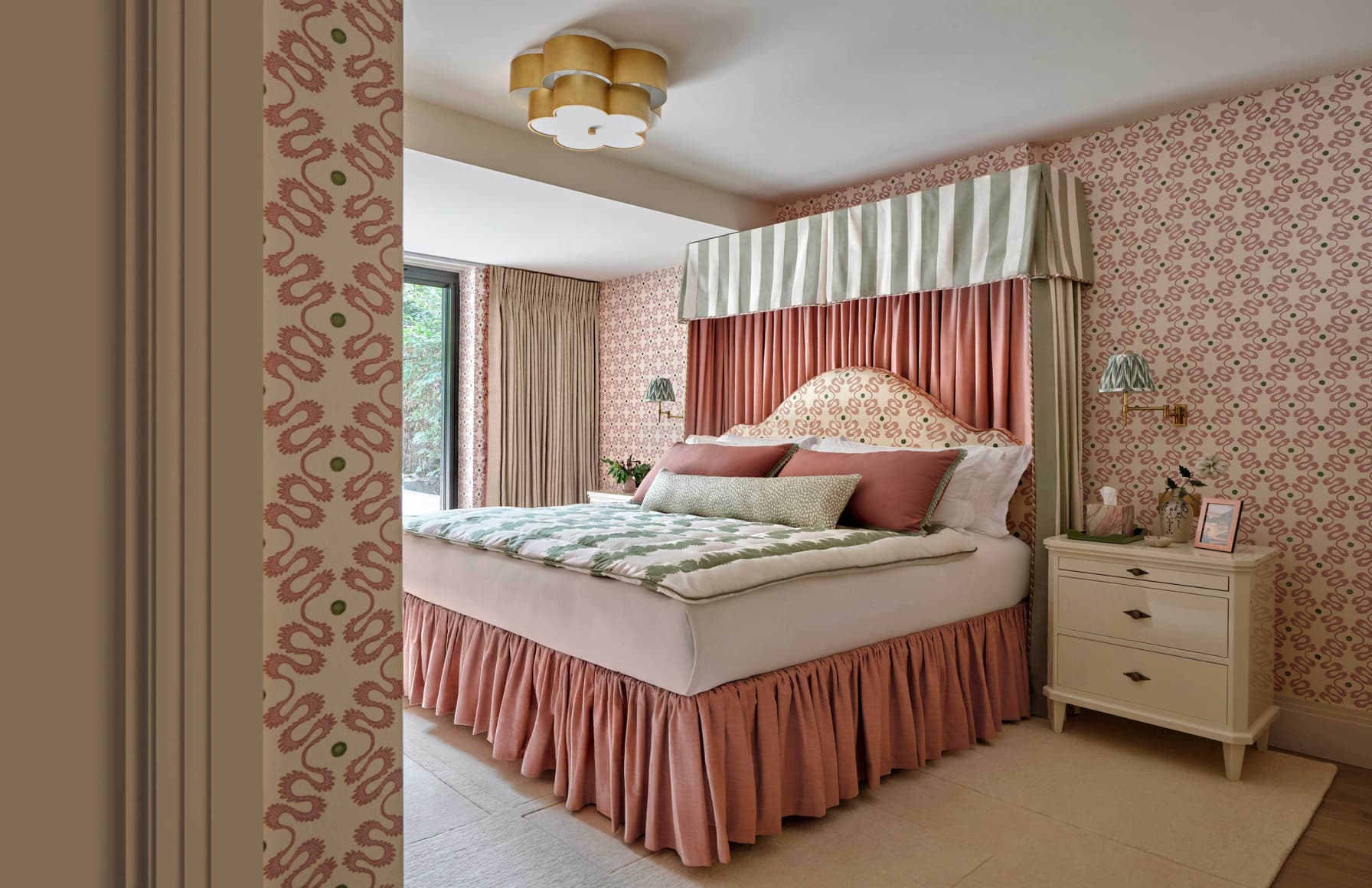 30 CHHI Chelsea Master Bedroom